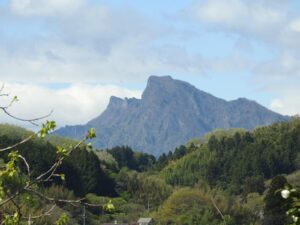 二軒茶屋から妙義山遠望