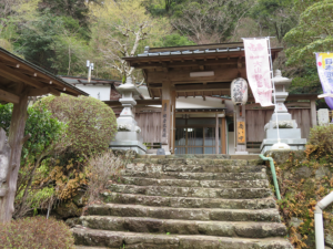 こま参道にある宿坊