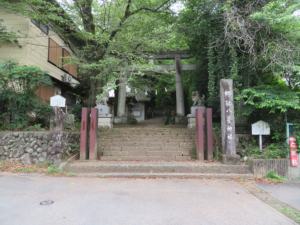 八菅神社入口