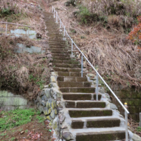 蓮久寺境内の石段