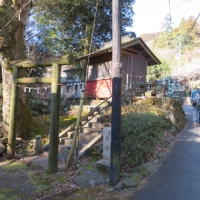 三峰山登山口へ向かう