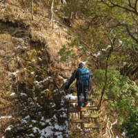 三峰を越える