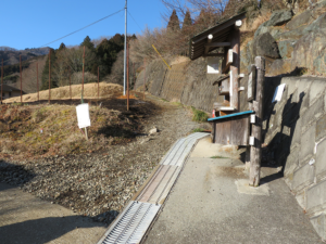 煤ケ谷登山口