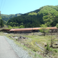 上根来の牛舎跡