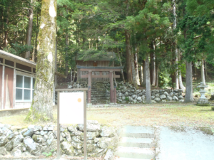 朽木平良の思子淵神社