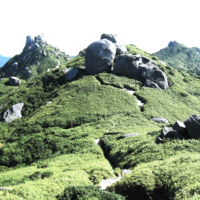 屋久島の主稜・翁岳、栗生岳、投石岳