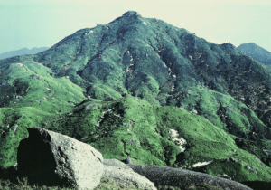 永田岳から宮之浦岳遙拝