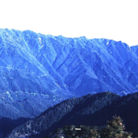左；一湊岳、中央；志戸子岳