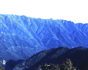 左；一湊岳、中央；志戸子岳