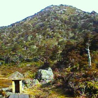 花之江河祭祀祠と黒味岳