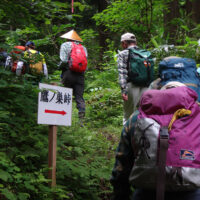 鷹ノ巣峠案内板