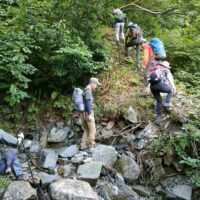 清水峠渡渉からの登り返し