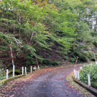 整備された道が1km程続く