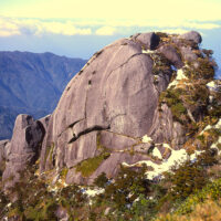 ビャクシン岳（坊主岩・標高1631m）