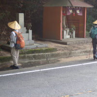 額峠三叉路の六十五丁石