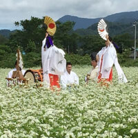 「そばの花鑑賞会」での松前神楽八乙女舞