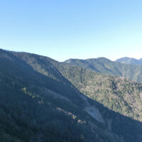 地蔵岩から雁坂嶺方面