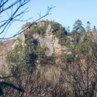 800m岩峰南西面の断崖