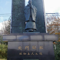 現如上人像