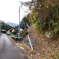 ここから三ノ瀬の崖上に上る