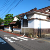 立派な構えの民家