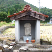 観音原木橋近くの地蔵尊