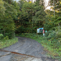 長平登山道入口