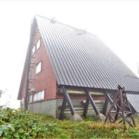 送電線監視小屋